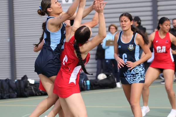 2024--UNISS-Netball-Prems-v-Howick-----22