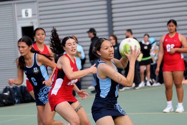 2024--UNISS-Netball-Prems-v-Howick-----23