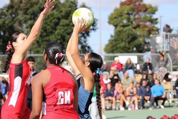 2024--UNISS-Netball-Prems-v-Howick-----94